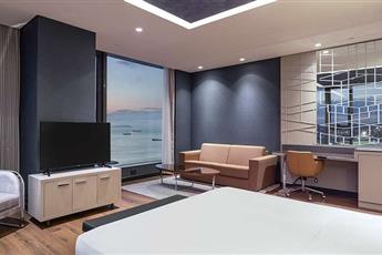Hilton Istanbul Bakirkoy 5*