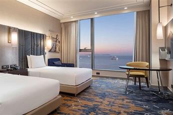 Hilton Istanbul Bakirkoy 5*