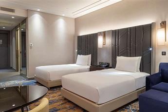 Hilton Istanbul Bakirkoy 5*