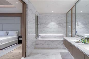 Hilton Istanbul Bakirkoy 5*