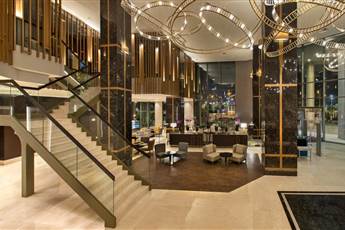 Hilton Istanbul Bakirkoy 5*