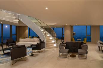 Hilton Istanbul Bakirkoy 5*