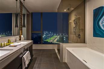 Hilton Istanbul Bakirkoy 5*