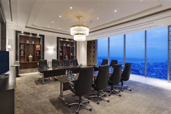 Hilton Istanbul Bomonti Hotel & Conference Center 5*