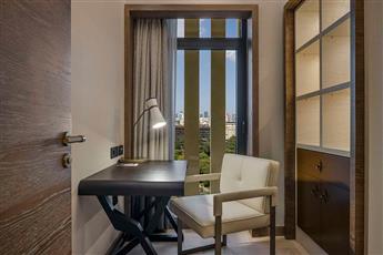 Hilton Istanbul Bosphorus Hotel 5*