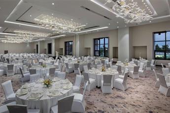 Hilton Istanbul Maslak 5*