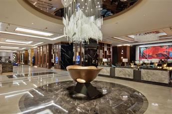 Hilton Istanbul Maslak 5*