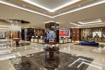 Hilton Istanbul Maslak 5*