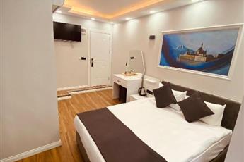 Hodegon Suite Hotel 4*