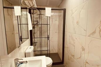 Hodegon Suite Hotel 4*