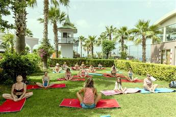 Holiday Garden Resort 5*