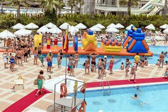 Holiday Garden Resort 5*