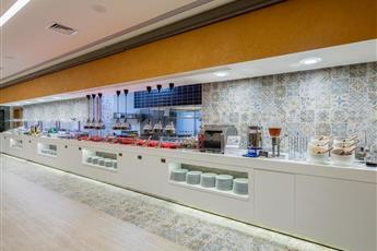 Holiday Inn Antalya Lara