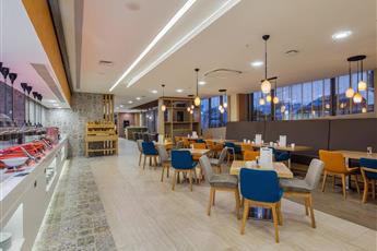 Holiday Inn Antalya Lara