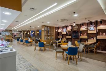 Holiday Inn Antalya Lara