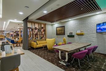 Holiday Inn Antalya Lara