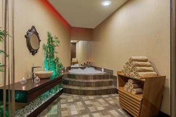 Holiday Inn Antalya Lara