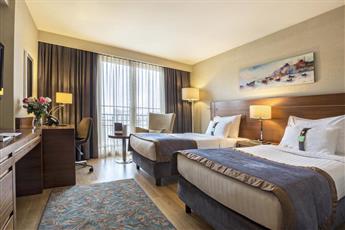 Holiday Inn Istanbul Sisli 5*