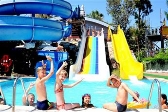 Holiday Park Resort 5*