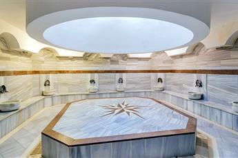 Holiday Park Resort 5*