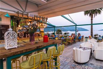 Honeymoon Beach Hotel 3*