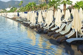 Honeymoon Beach Hotel 3*