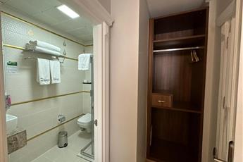 Hotel Black Tulip 4*