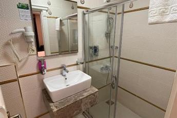 Hotel Black Tulip 4*