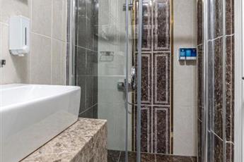 Hotel Black Tulip 4*