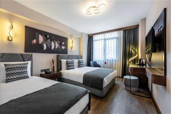 Hotel Bristol
