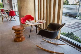 Ibis Istanbul West 3*