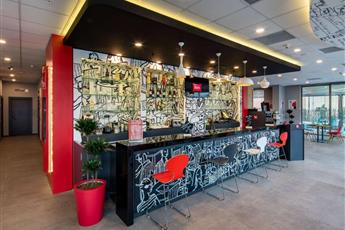 Ibis Istanbul West 3*