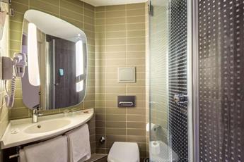 Ibis Istanbul West 3*