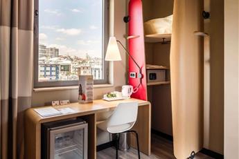 Ibis Istanbul West 3*