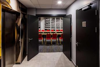 Ibis Istanbul West 3*