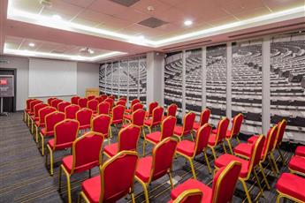 Ibis Istanbul West 3*