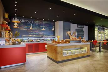 Ibis Istanbul Zeytinburnu Hotel 3*