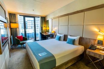 Ibis Styles Istanbul Bomonti 4*