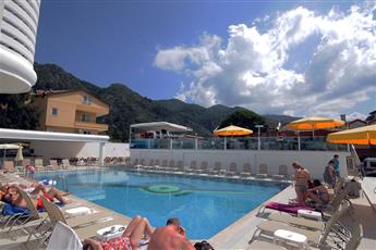 Idas Hotel - Adults Only 16+