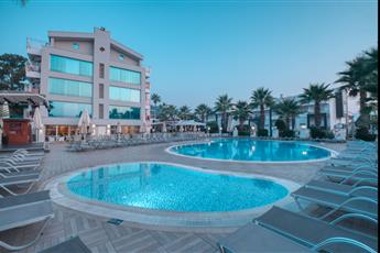 Ideal Pearl Hotel - Adults Only 16+