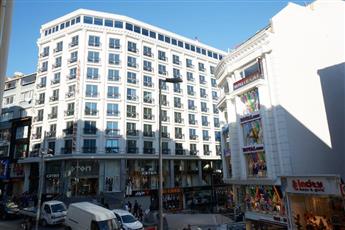 Ilkbal Deluxe Hotel 4*