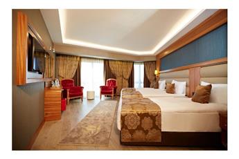Ilkbal Deluxe Hotel 4*