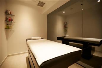 Ilkbal Deluxe Hotel 4*