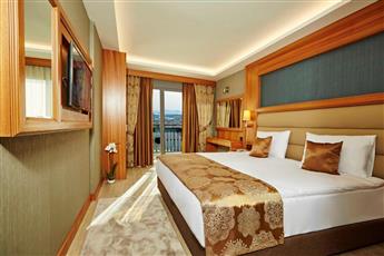 Ilkbal Deluxe Hotel 4*