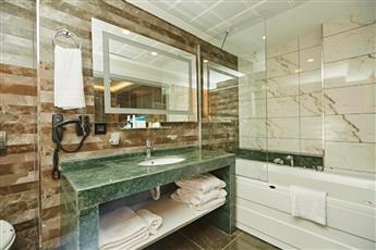 Ilkbal Deluxe Hotel 4*