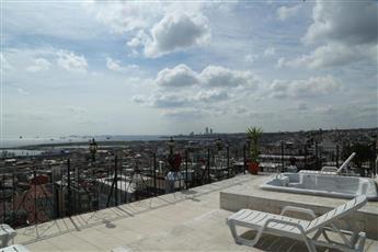 Ilkbal Deluxe Hotel 4*