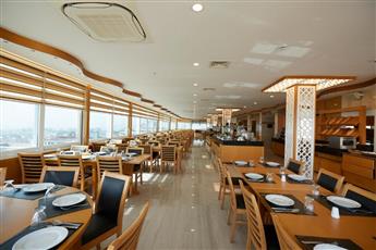 Ilkbal Deluxe Hotel 4*