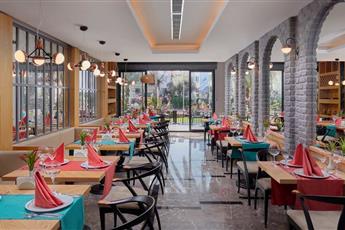 Imperial Turkiz Resort Hotel