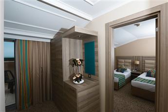 Insula Resort & Spa 5*