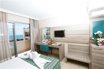 Insula Resort & Spa